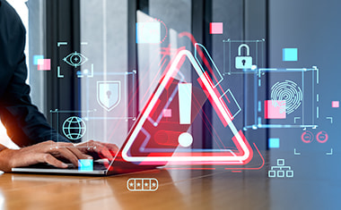 Avertisment de securitate și simboluri de protecție a datelor la cazinouri online.